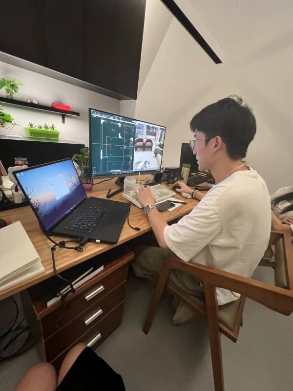 配资资讯网站 综艺录制到深夜，马嘉祺突然掏出电脑引热议，镜头拍下意外一幕
